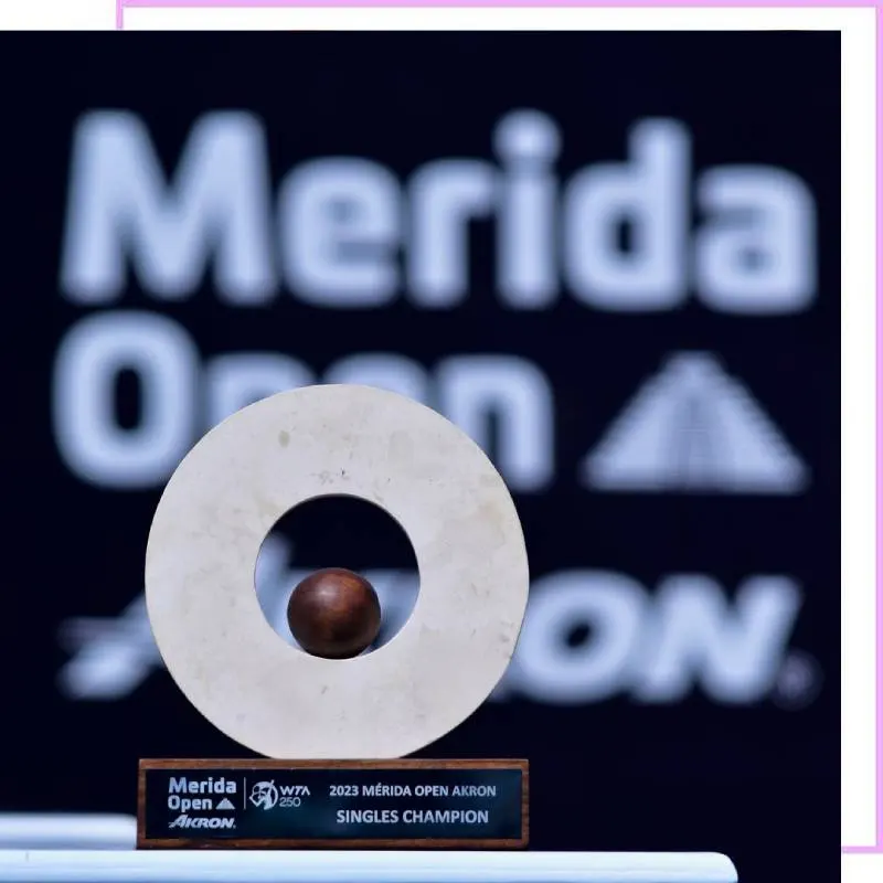 Campeonas y finalistas en Mérida, reciben importantes símbolos mayas - Merida Open WTA Tour: AKRON 2023
